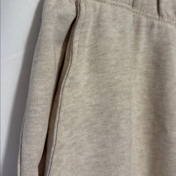 Lands' End Tan Athleisure NWOT Size M Pants. - Picture 3 of 10